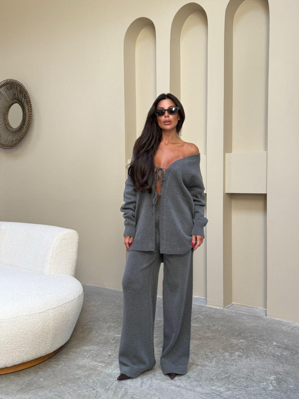 Дамски комплект от две части