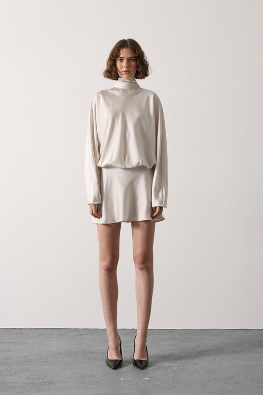 Дамска сатенена мини рокля "Swan - shaped dress "