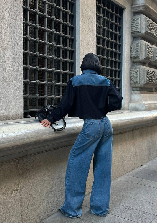 Атрактивно късо дънково дамско яке