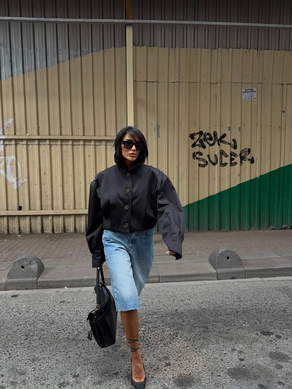 Дамско късо яке