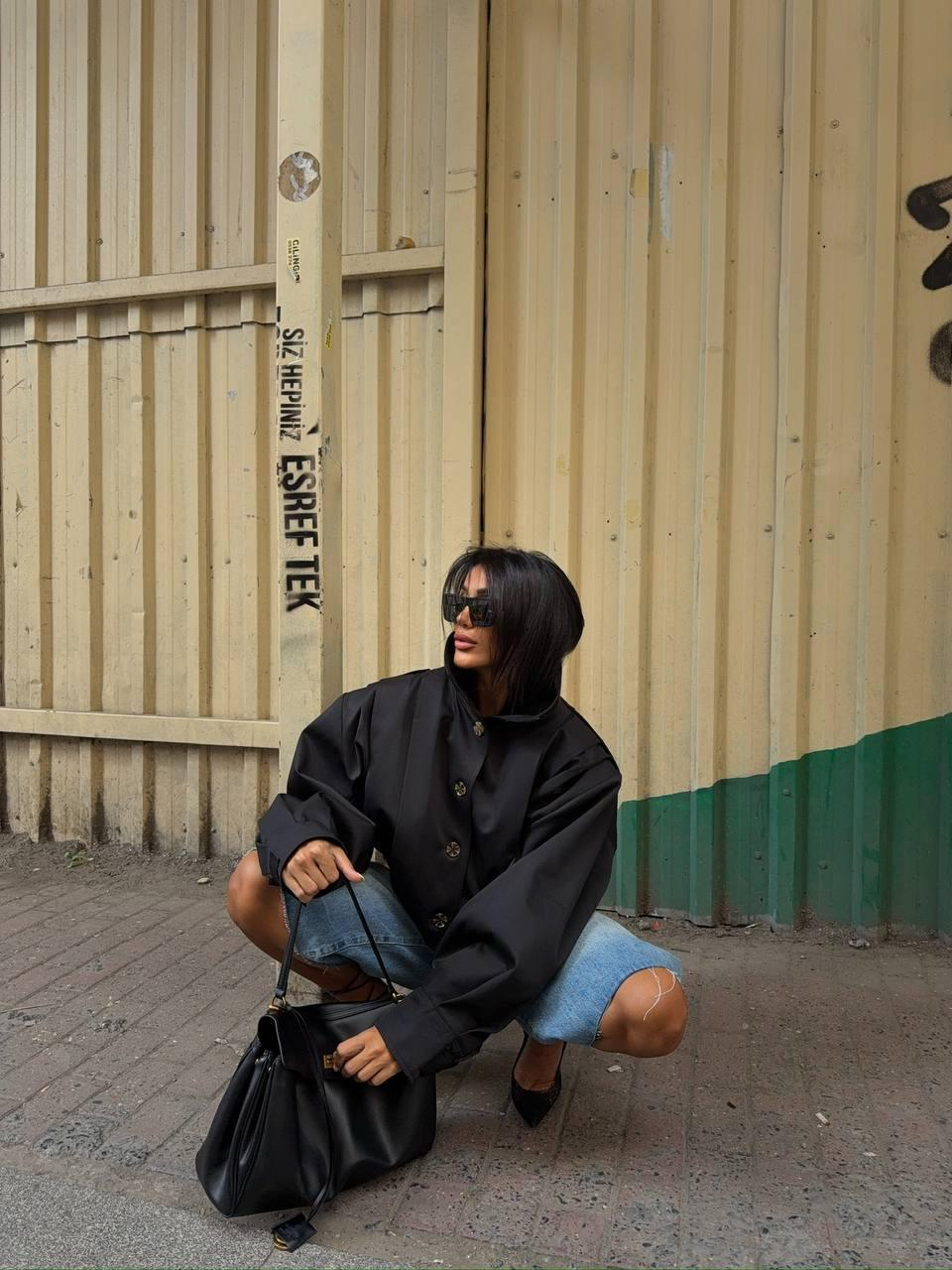 Дамско късо яке