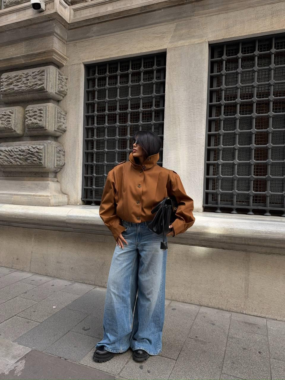 Дамско късо яке