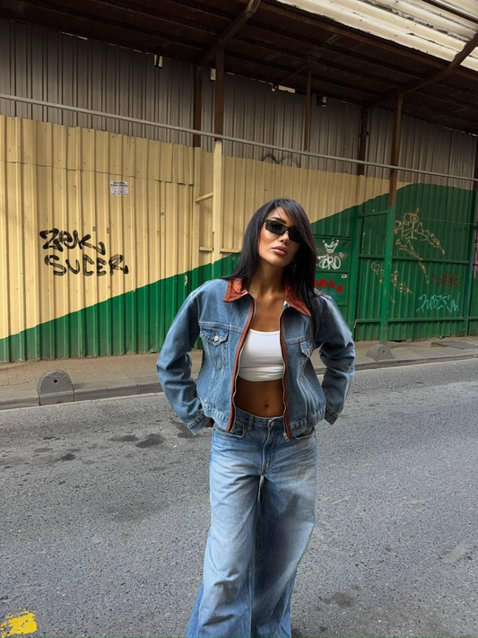 Късо дамско дънково яке