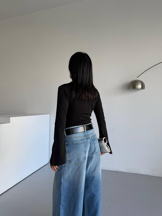 Дамска блуза с ефектни ръкави