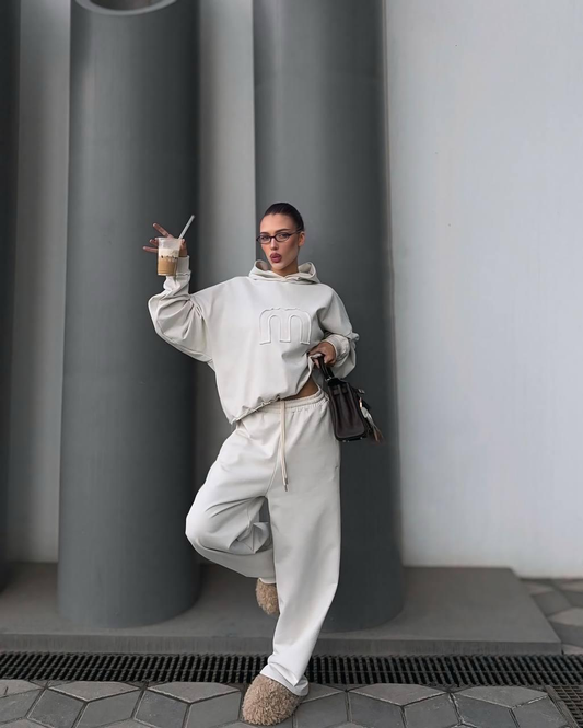 Дамски спортен комплект от две части