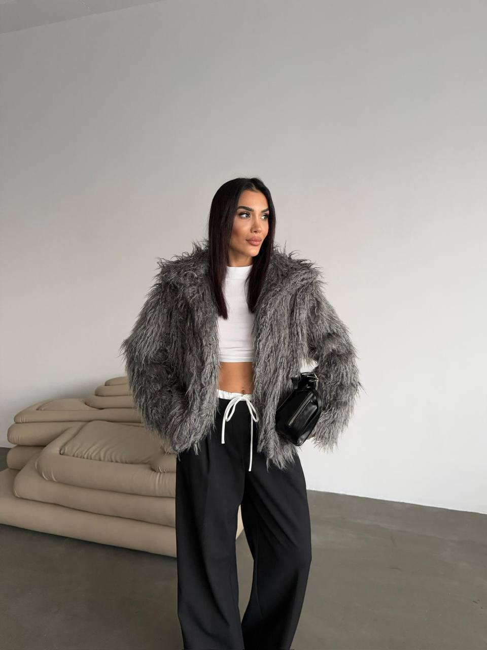 Дамско късо палто „Soft Luxe“