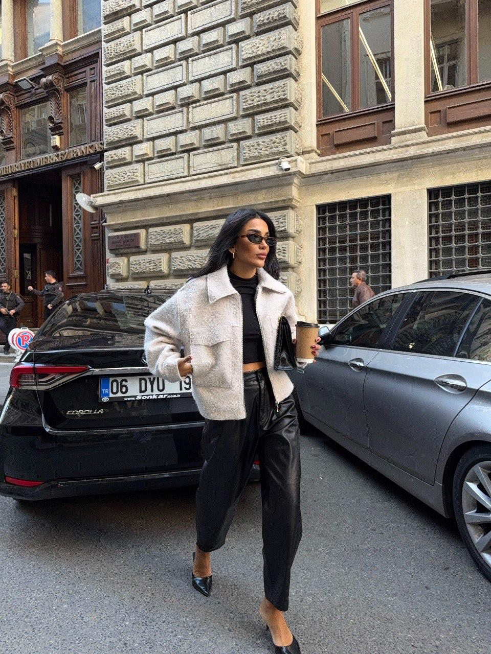 Дамско късо палто „City Chic“