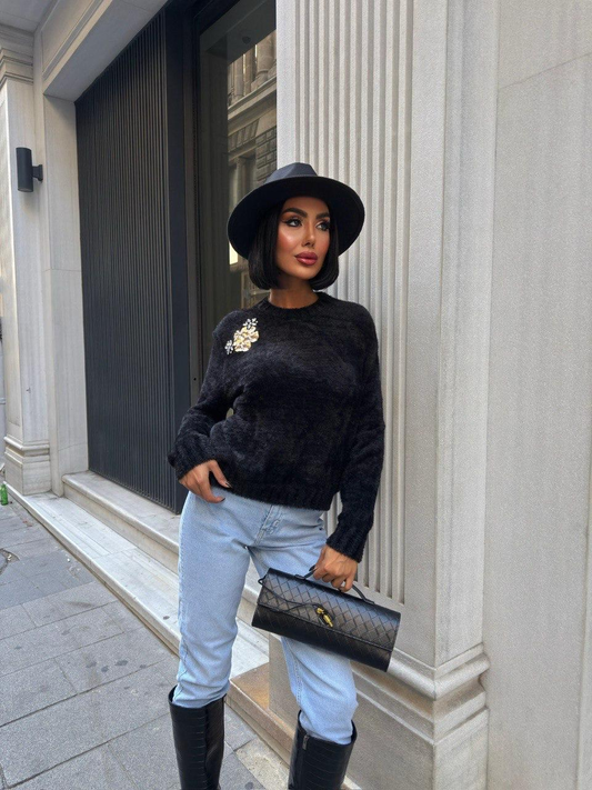 Дамски елегантен пуловер „Soft Elegance“